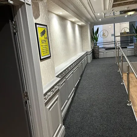 Hotel Britannia New Street Station 3*